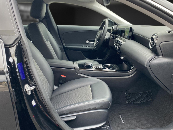 Mercedes-Benz CLA 200 Shooting Brake [11]