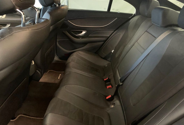 Mercedes-Benz CLS 300 Coupé AMG Line [10]