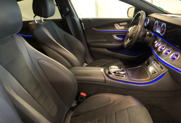 Mercedes-Benz CLS 300 Coupé AMG Line [6]