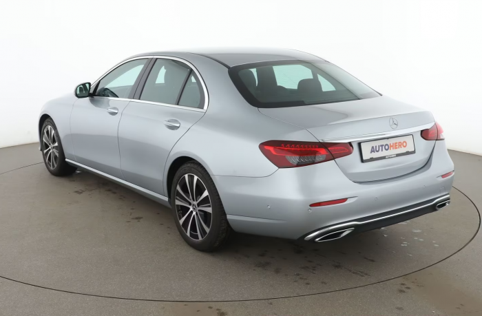 Mercedes-Benz E 300 Avantgarde [2]