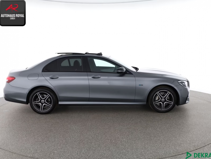 Mercedes-Benz E 300 e AMG [6]