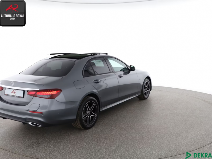 Mercedes-Benz E 300 e AMG [5]