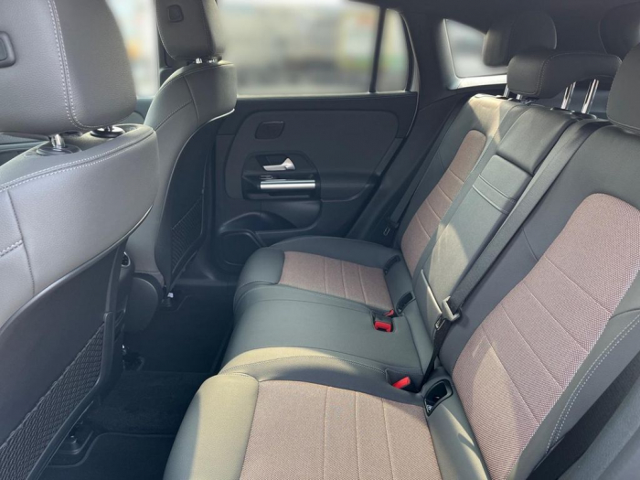 Mercedes-Benz EQA 250 Electric Art [8]