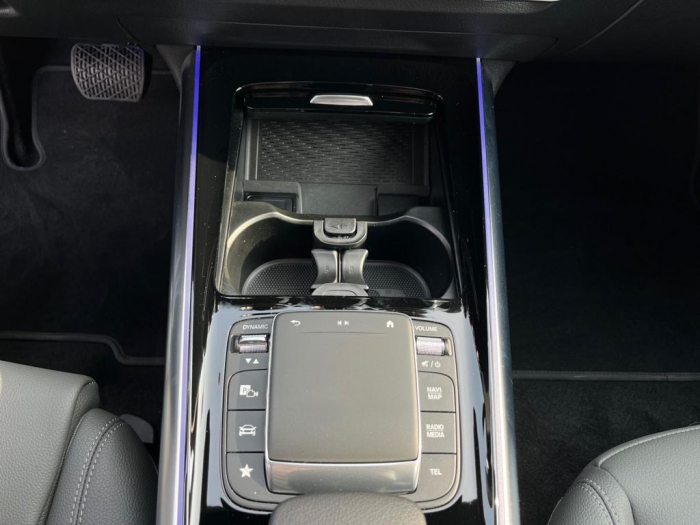 Mercedes-Benz EQA 250 Electric Art [14]