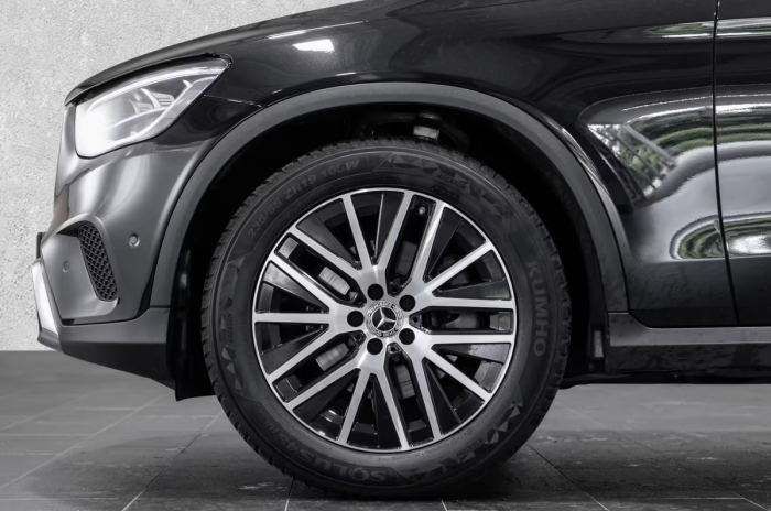 Mercedes-Benz GLC 200 4Matic [13]