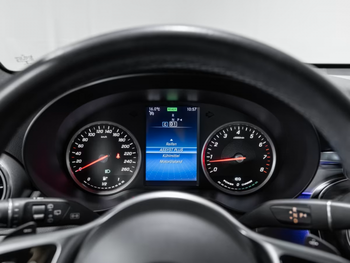 Mercedes-Benz GLC 200 4Matic [12]