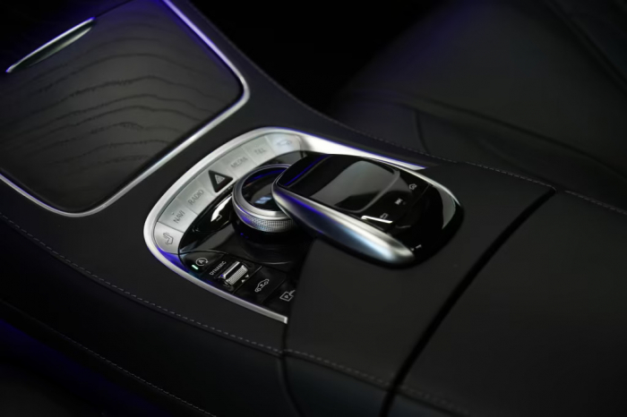 Mercedes-Benz S 350 d AMG Line Pano [8]