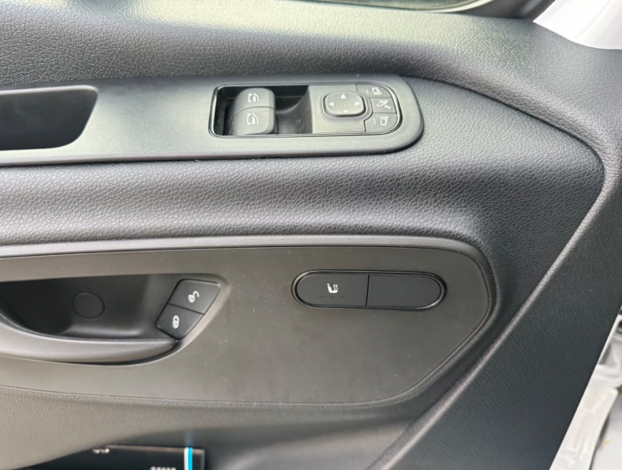 Mercedes-Benz Sprinter Elektro 19 locuri [20]