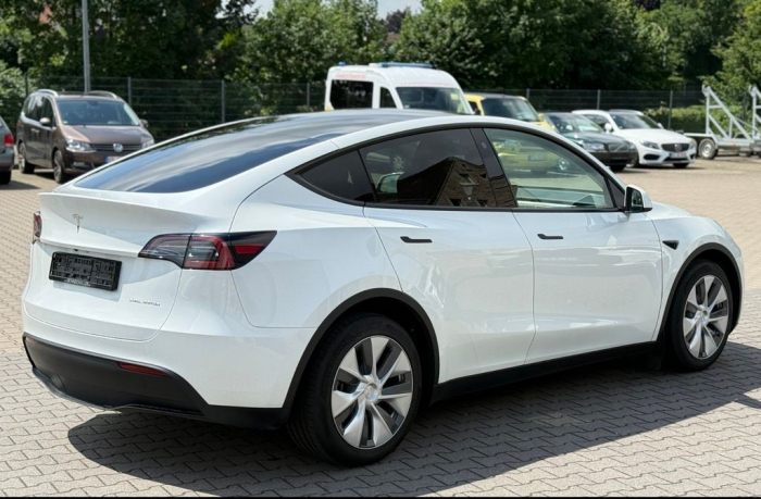 Model Y Long Range [3]