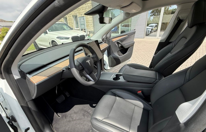 Model Y Long Range [5]