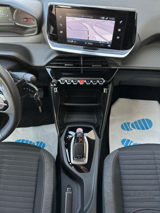 Peugeot 2008 PureTech 130 [12]