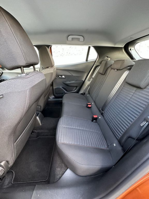 Peugeot 2008 PureTech 130 [9]