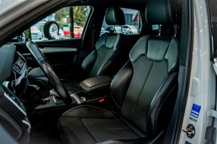 Q5 55 TFSI S-tronic quattro 2x S-line [7]