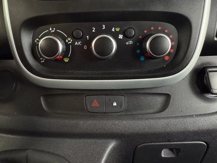 Renault Trafic 2l tdi [15]