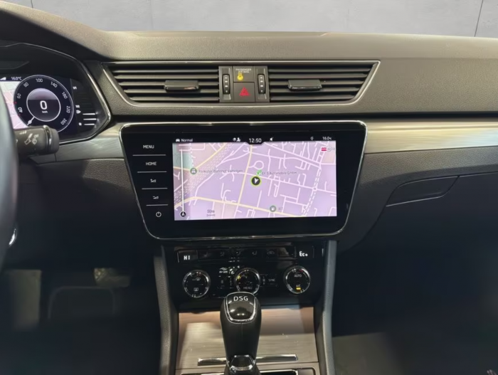 Skoda Superb 1.4 TSI iV DSG - sedan [15]