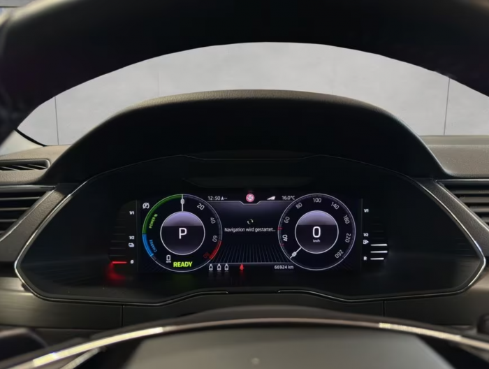 Skoda Superb 1.4 TSI iV DSG - sedan [12]