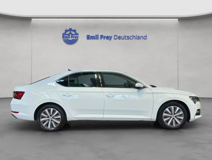 Skoda Superb 1.4 TSI iV DSG - sedan [7]
