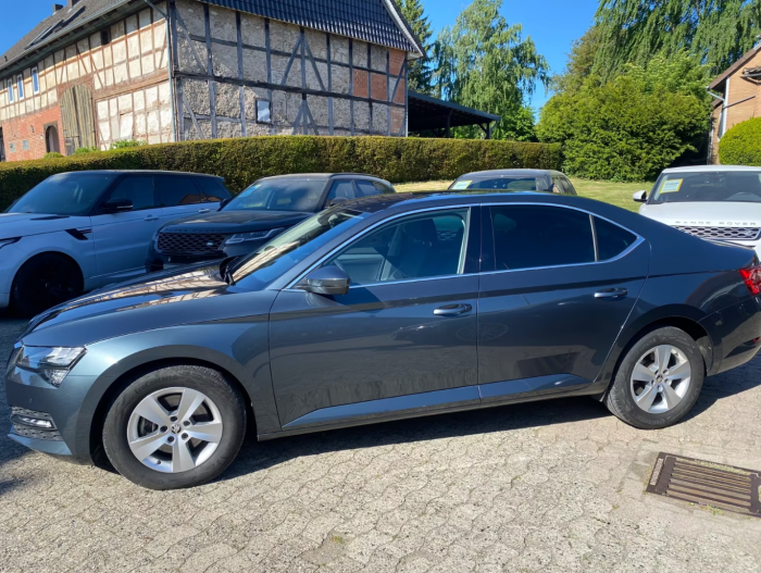 Skoda Superb Sedan [4]