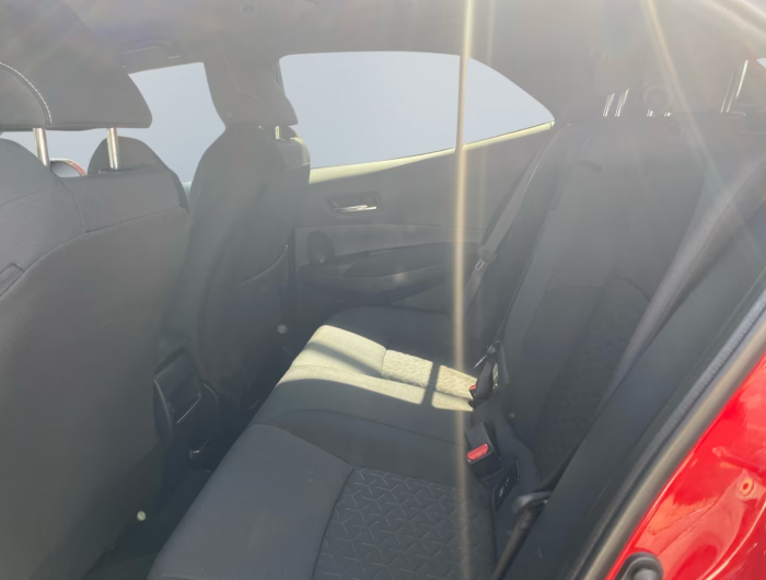 Toyota Corolla 1.8 Hybrid Club [14]