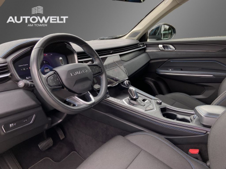 01 1.5 T HEV 145 kW Infinity KAM PANO [5]