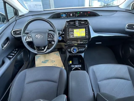 Toyota Prius Plug-in Hybrid Comfort [11]