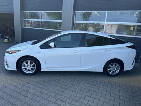 Toyota Prius Plug-in Hybrid Comfort [1]