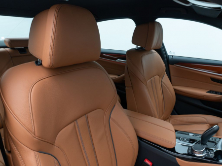 BMW 520e M Sport [15]