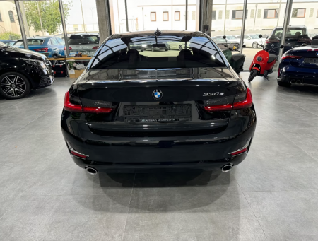 BMW 330 e Luxury Line [7]