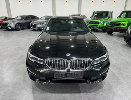 BMW 330 e Luxury Line [1]