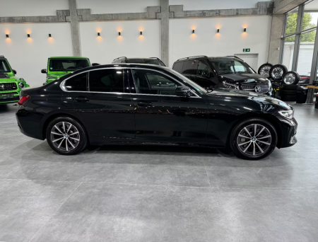BMW 330 e Luxury Line [4]