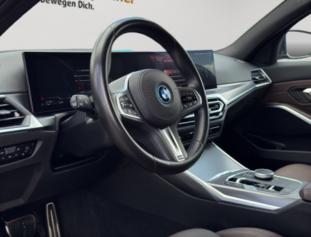 BMW 330 e M Sport [8]