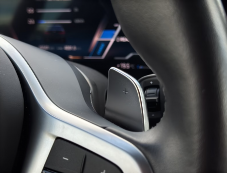 BMW 330 e M Sport [12]