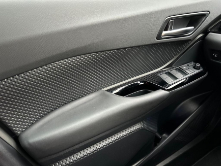 Toyota C-HR 1.8 HYBRID TEAM [8]