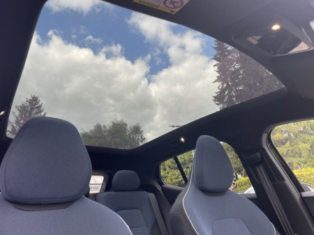 Volvo EX30 Single Motor Extended Range [10]