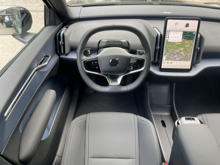 Volvo EX30 Single Motor Extended Range [12]