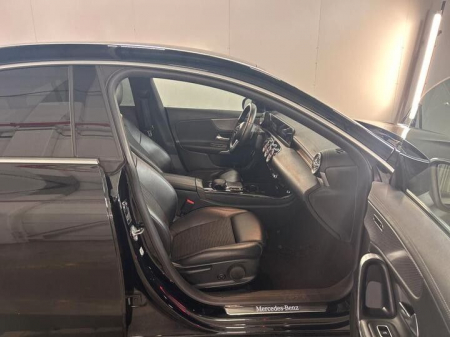 Mercedes-Benz CLA 180 [6]