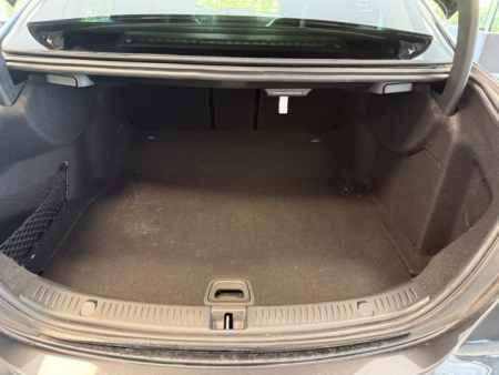 Mercedes-Benz E 200 d AVANTGARD [10]