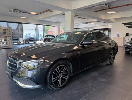 Sedan - Mercedes-Benz E 200 d AVANTGARD