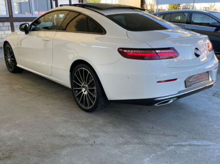 Mercedes-Benz E 220 d Coupe Panoramic [5]