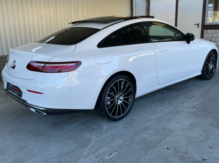 Mercedes-Benz E 220 d Coupe Panoramic [4]