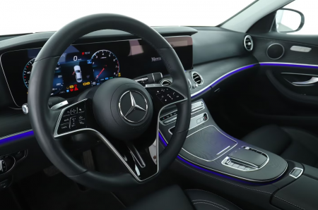 Mercedes-Benz E 300 Avantgarde [11]