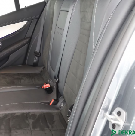 Mercedes-Benz E 300 e AMG [9]