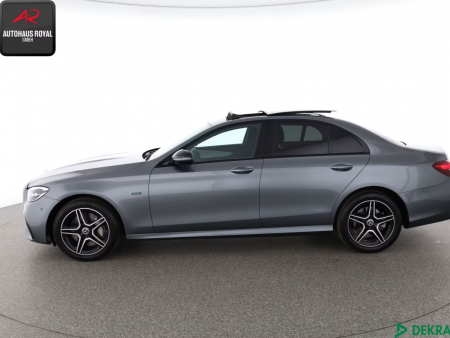 Mercedes-Benz E 300 e AMG [1]