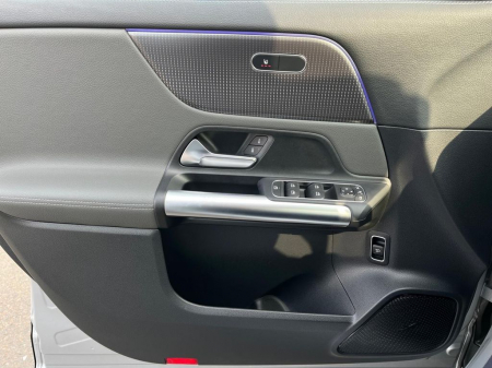 Mercedes-Benz EQA 250 Electric Art [12]