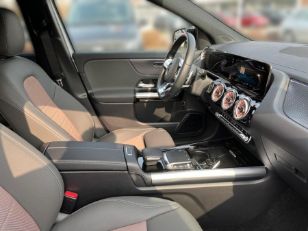 Mercedes-Benz EQA 250 Electric Art [11]