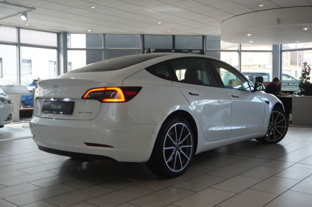 Model 3 LONGRANGE DUAL-MOTOR [2]