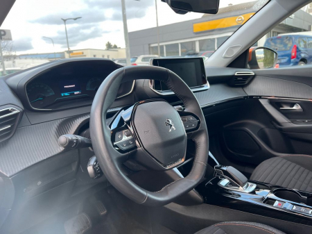 Peugeot 2008 e- Active [4]