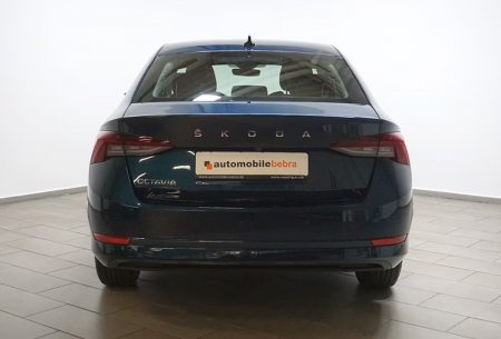 Skoda Octavia 2.0TDI DSG Style [4]