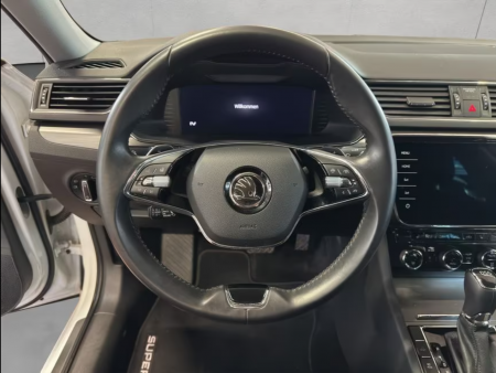 Skoda Superb 1.4 TSI iV DSG - sedan [10]