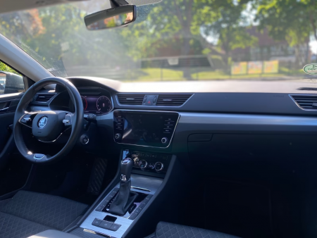 Skoda Superb Sedan [17]